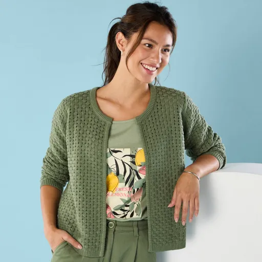 Cardigan scurt cu model, pentru o siluetă mai mică