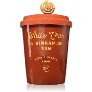 DW Home Cup Of Joe White Chai & Cinnamon Bun lumânare parfumată 907 g