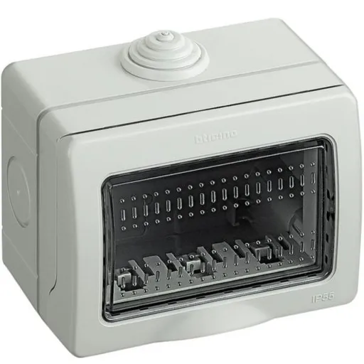 Doza aplicata 3 module IP55 Matix Bticino 25503