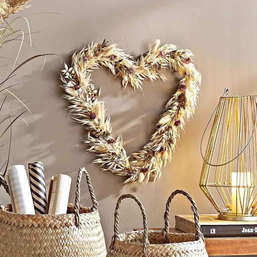 Decorațiune de perete din flori uscate Inimă