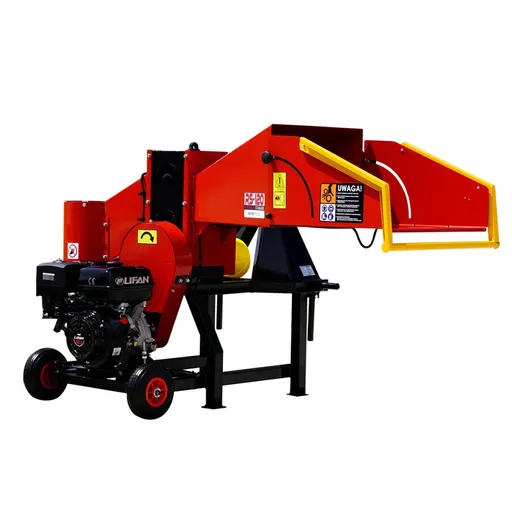 Tocator crengi REMET RS 120 + PTO, 8 mc/h, diametrul max. 10 cm