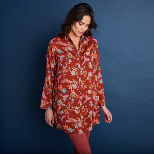 Tunică lungă cu guler de cămașă și imprimeu arabesc