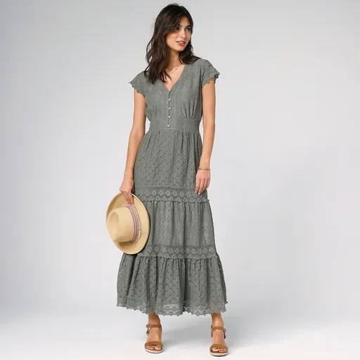 Rochie lungă din dantelă cu macramé