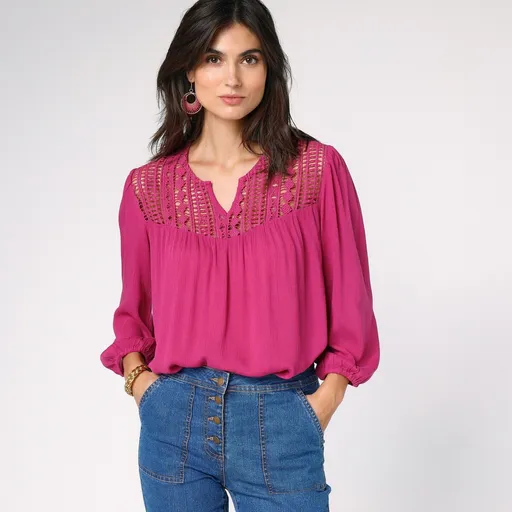 Bluză din crep de culoare solidă cu macramé și mâneci 3/4