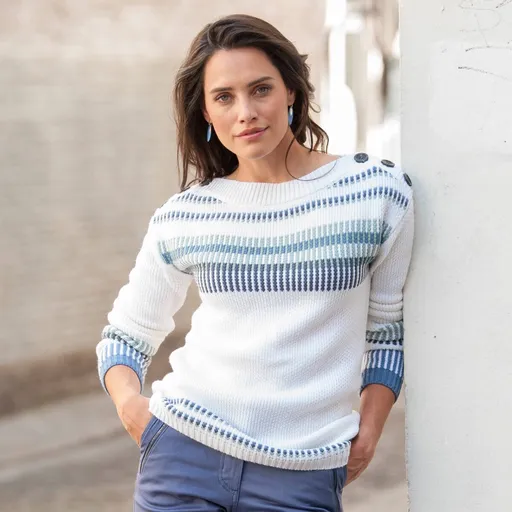 Pulover cu model jacquard și nasturi pe umeri