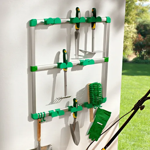 Raft pentru accesorii de grădină