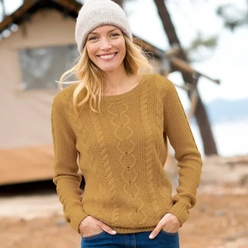 Pulover cu guler rotund și model cu împletituri