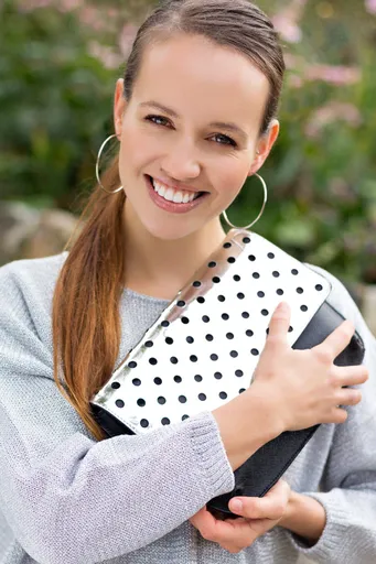 Geanta de mana argintie cu buline