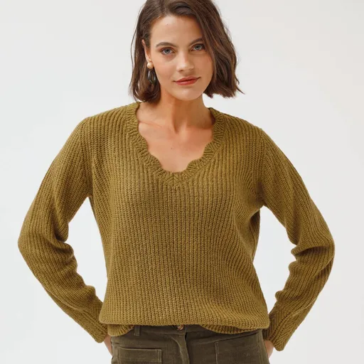 Pulover cu decolteu în V, confecționat din tricot simplu