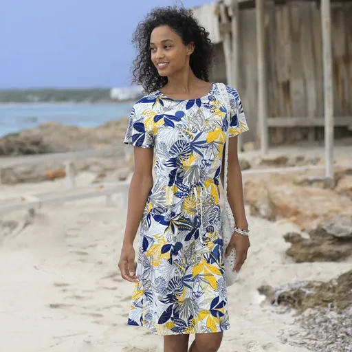 Rochie scurtă cu mâneci scurte și imprimeu