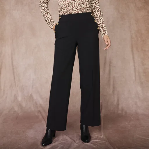 Pantaloni largi și lejeri cu nasturi decorativi