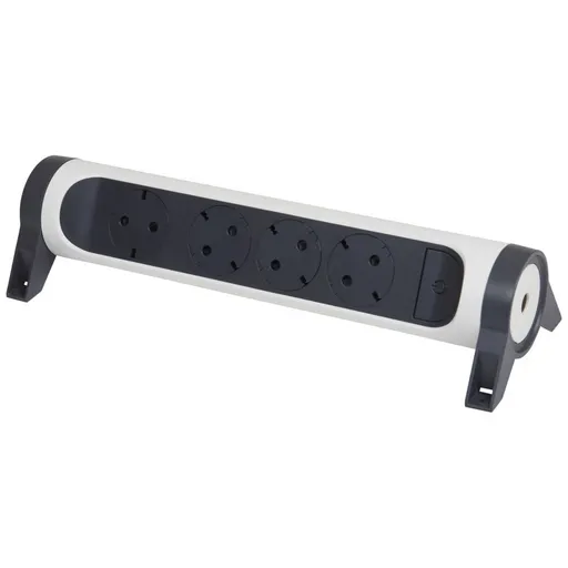 Prelungitor 4 prize 0 metri cu intrerupator Legrand 694544