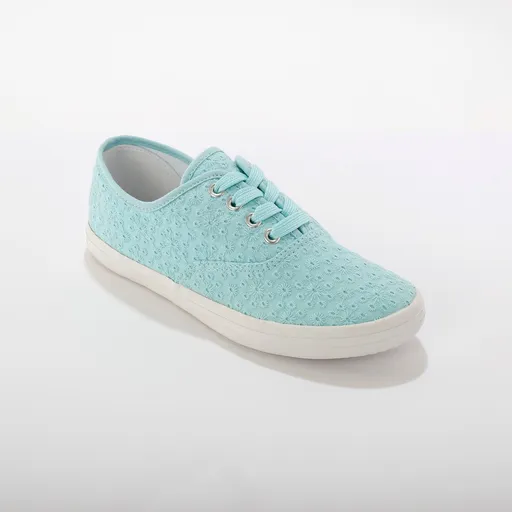 Adidași din pânză cu broderie