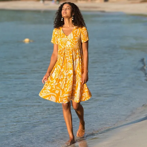 Rochie scurtă Crepon cu decolteu în V și imprimeu