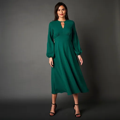 Rochie semilungă de culoare solidă