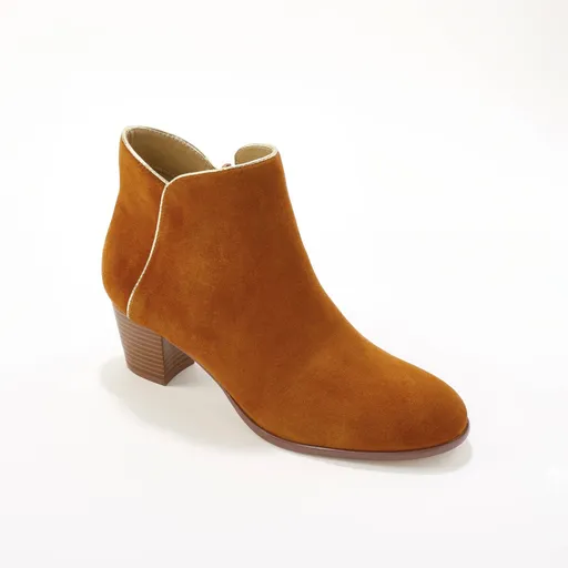 Ghete din piele cu finisaje aurii