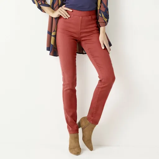 Blugi comozi cu talie elastică, pentru o siluetă mai înaltă