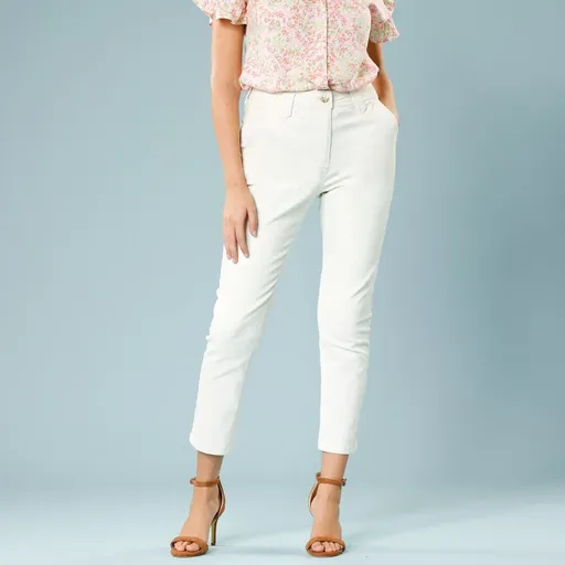 Pantaloni de mamă, pentru siluetă mică