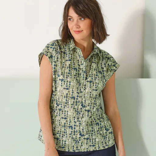 Bluză cu decolteu cu nasturi și imprimeu