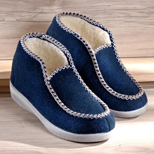 Papuci de casă Fine