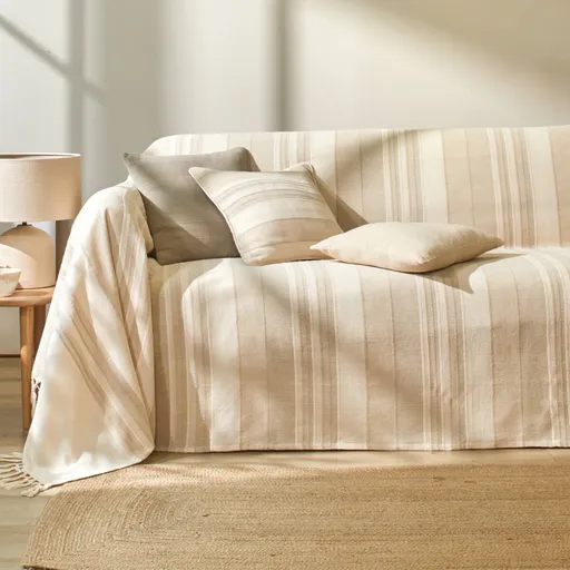 Colecție de cuverturi și fețe de pernă cu dungi țesute manual