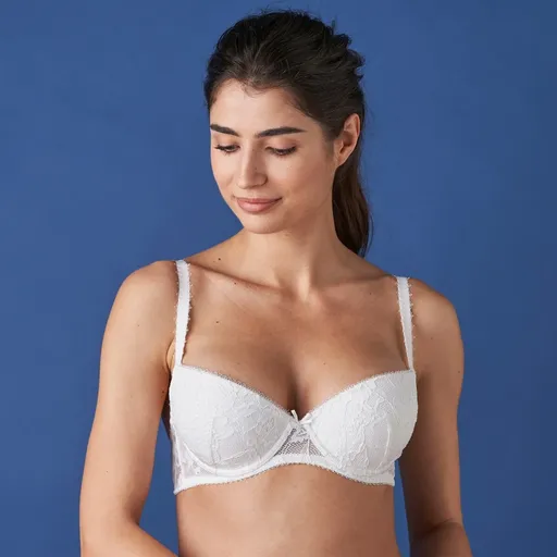 Sutien căptușit cu efect push-up, cu arcuri