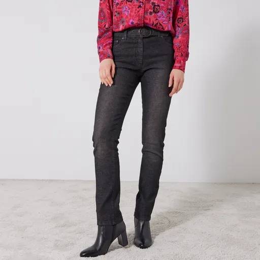 Pantaloni drepți cu curea, pentru o siluetă mai mică