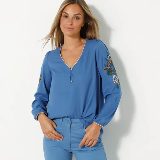 Bluză extinsă cu detalii aurii