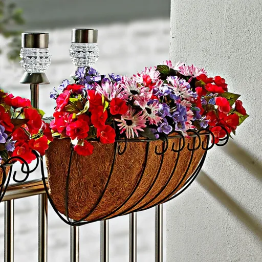 Coș pentru plantele de pe balcon