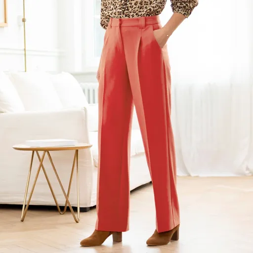 Pantaloni largi, lejeri