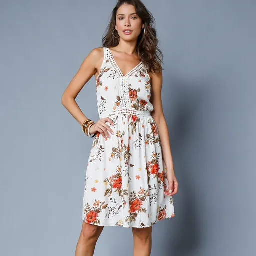 Rochie scurtă din crep cu imprimeu macramé și floral