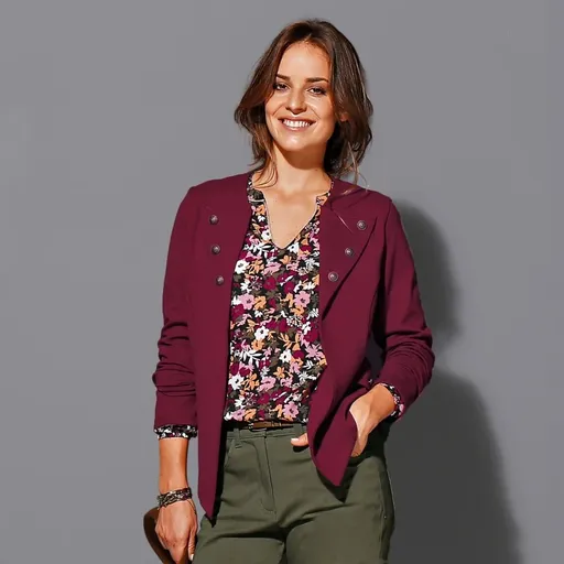 Jachetă scurtă tricotată