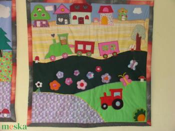 gyermekfalvédő patchwork technikával