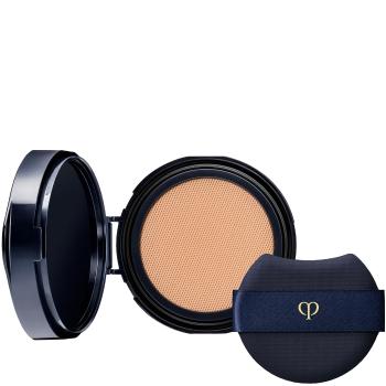 Clé de Peau Beauté Reînlocuire pentru machiaj compact de iluminare într-un burete SPF 25 (Radiant Cushion Foundation Natural Refill) 14 g 030 Medium O