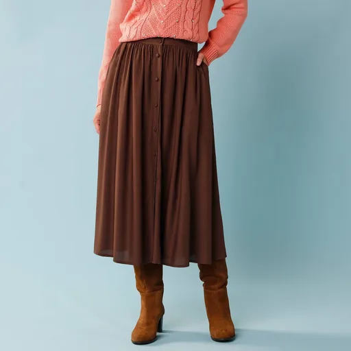 Fustă midi cu nasturi, pentru o siluetă mai mică