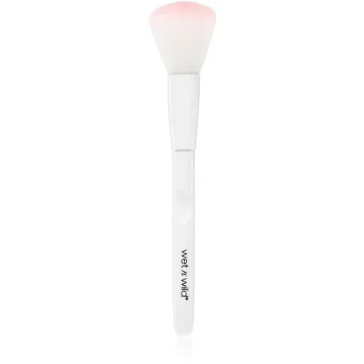 Wet n Wild Essential Blush Brush pensula pentru aplicare fard obraz 1 buc
