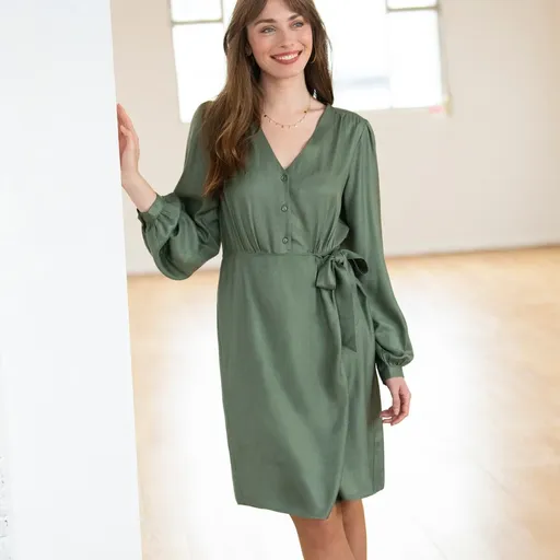 Rochie cu încrețituri și mâneci lungi