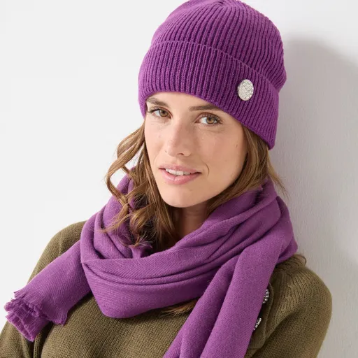 Pălărie cu nasture decorativ bijou