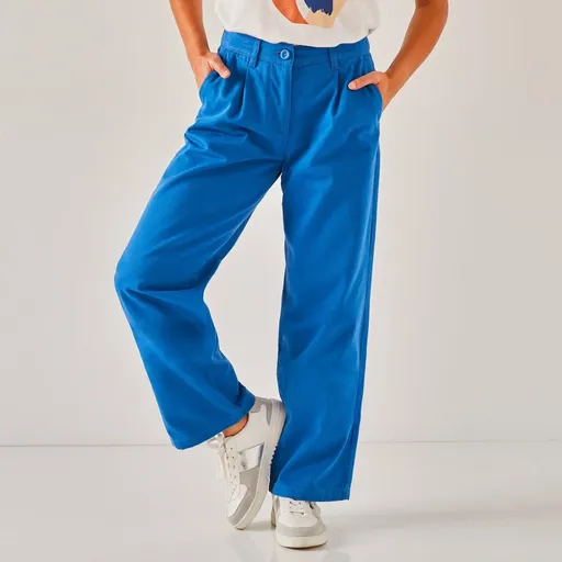 Pantaloni drepți largi pentru statură mică