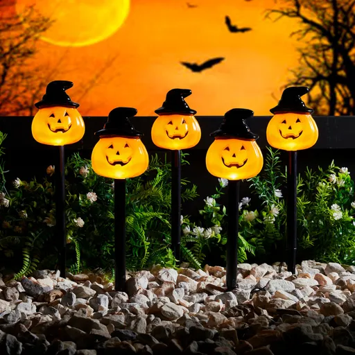 5 lămpi în formă de dovleac