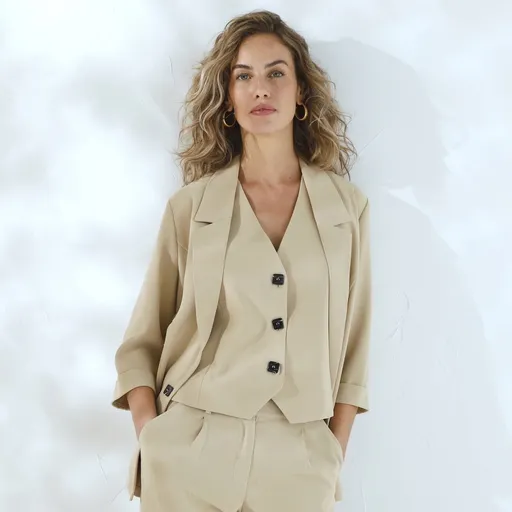 Blazer vaporos cu mâneci 3/4