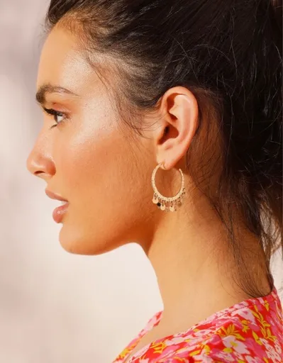 Cercei din metal cu pietre