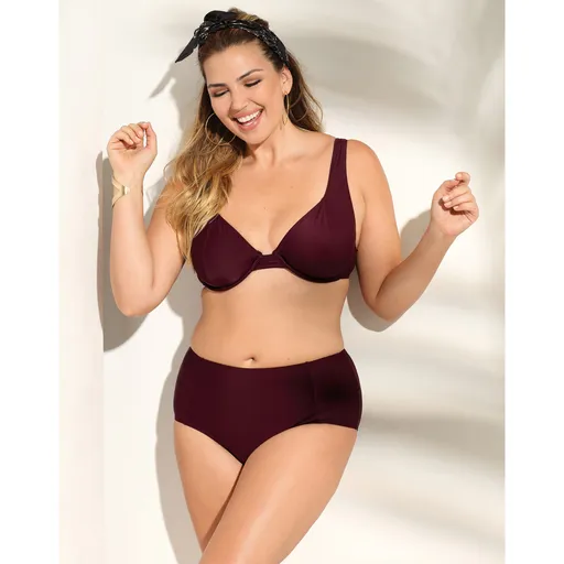 Bikini de culoare uni, efect burtă plată