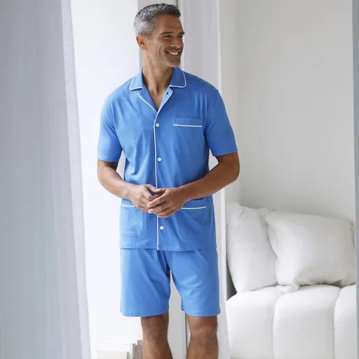 Pijama de culoare solidă cu jachetă și pantaloni scurți