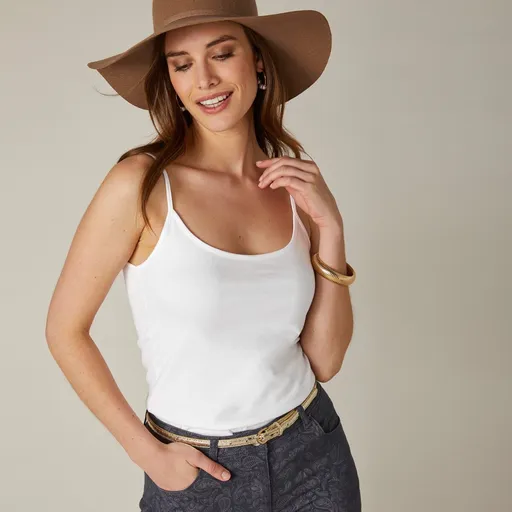 Top cu bretele înguste