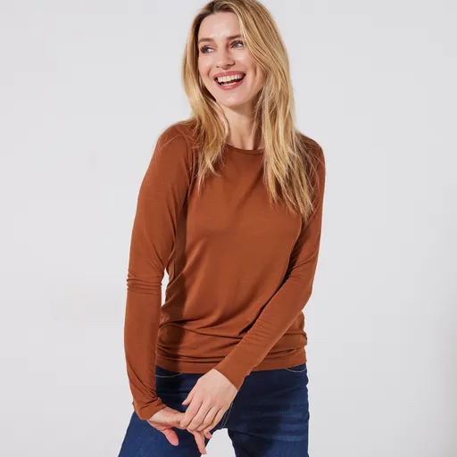 Tricou elastic cu guler rotund