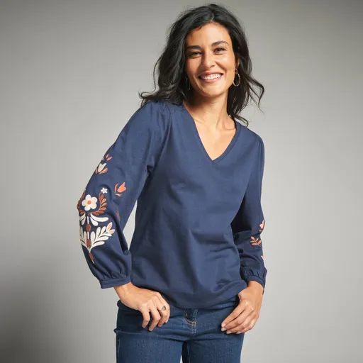 Tricou cu mânecă lungă brodat