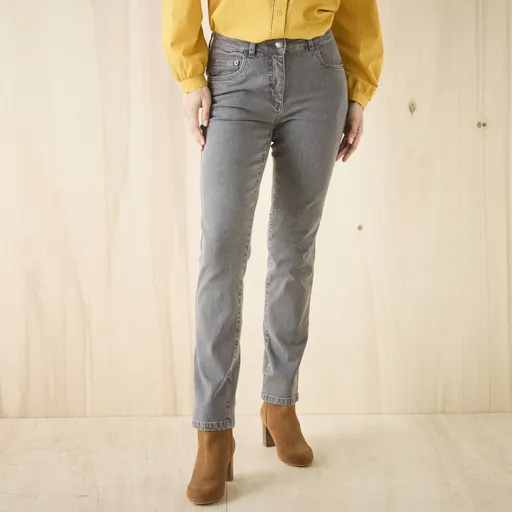 Blugi drepți elastici pentru siluete mici