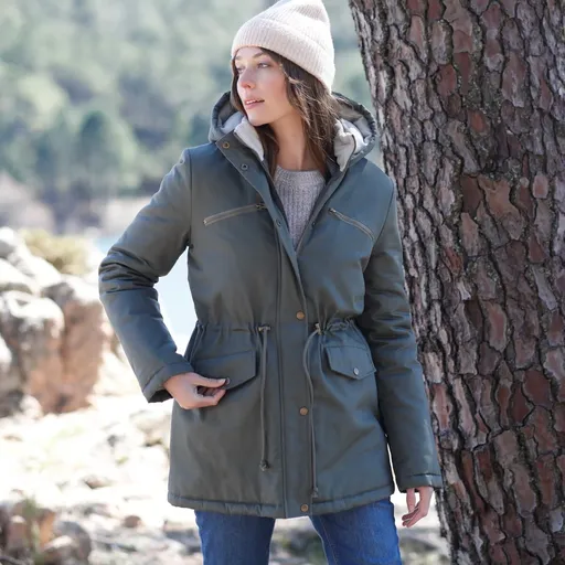 Parka impermeabilă cu căptușeală din fleece