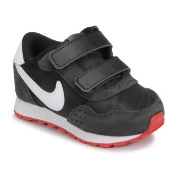 Nike  NIKE MD VALIANT (TDV)  Nízke tenisky Čierna